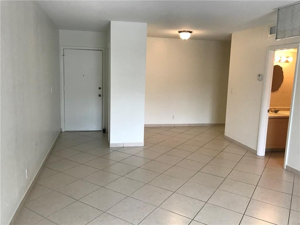 Oakland Grove Village Con - Residential Lease