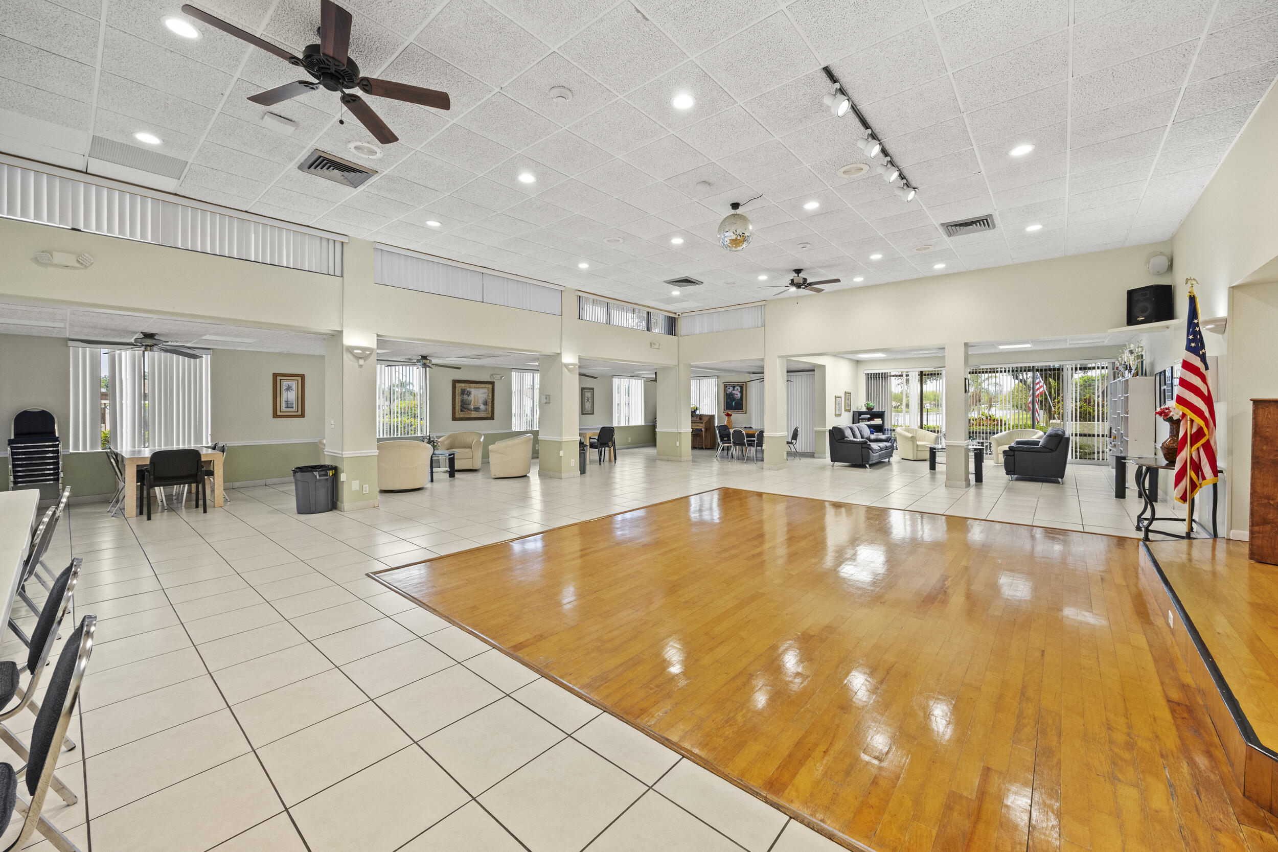 BUTTONWOOD 1 - Residential