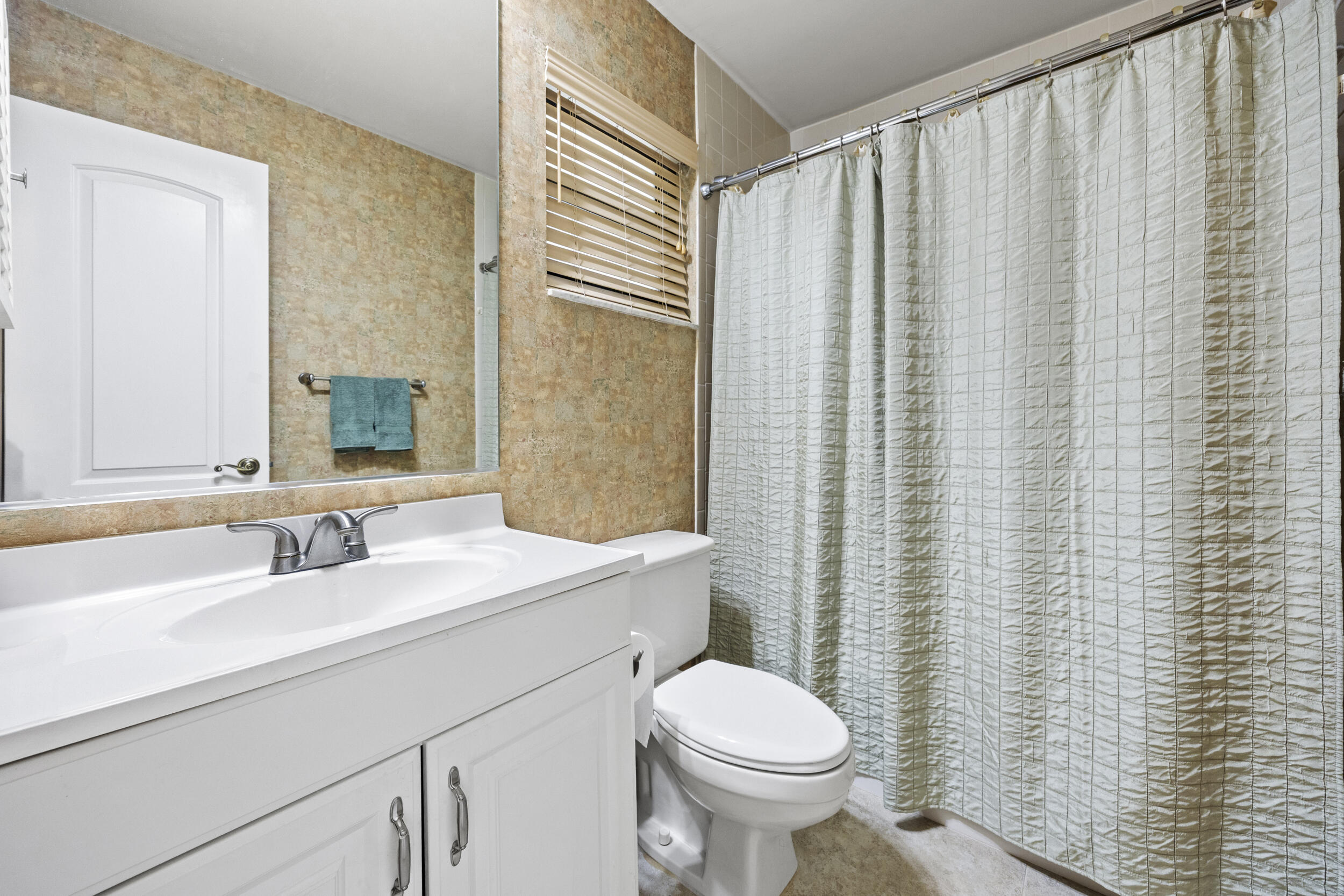 BUTTONWOOD 1 - Residential