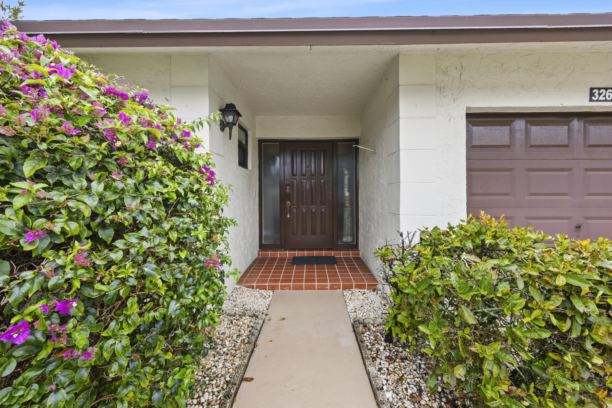 BUTTONWOOD 1 - Residential