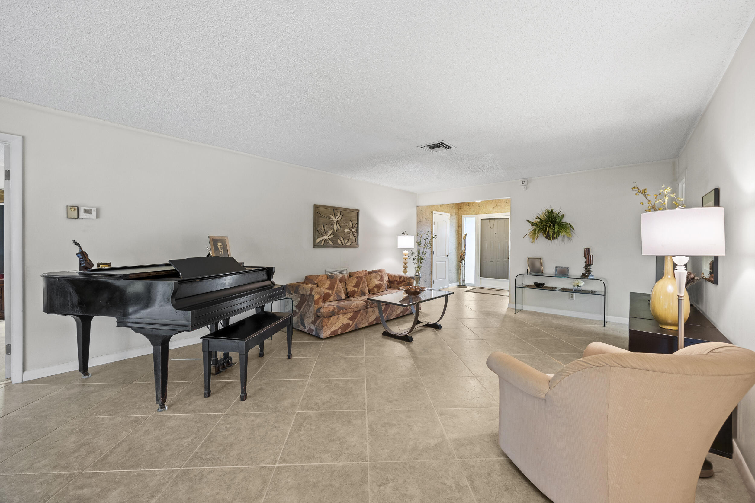 BUTTONWOOD 1 - Residential