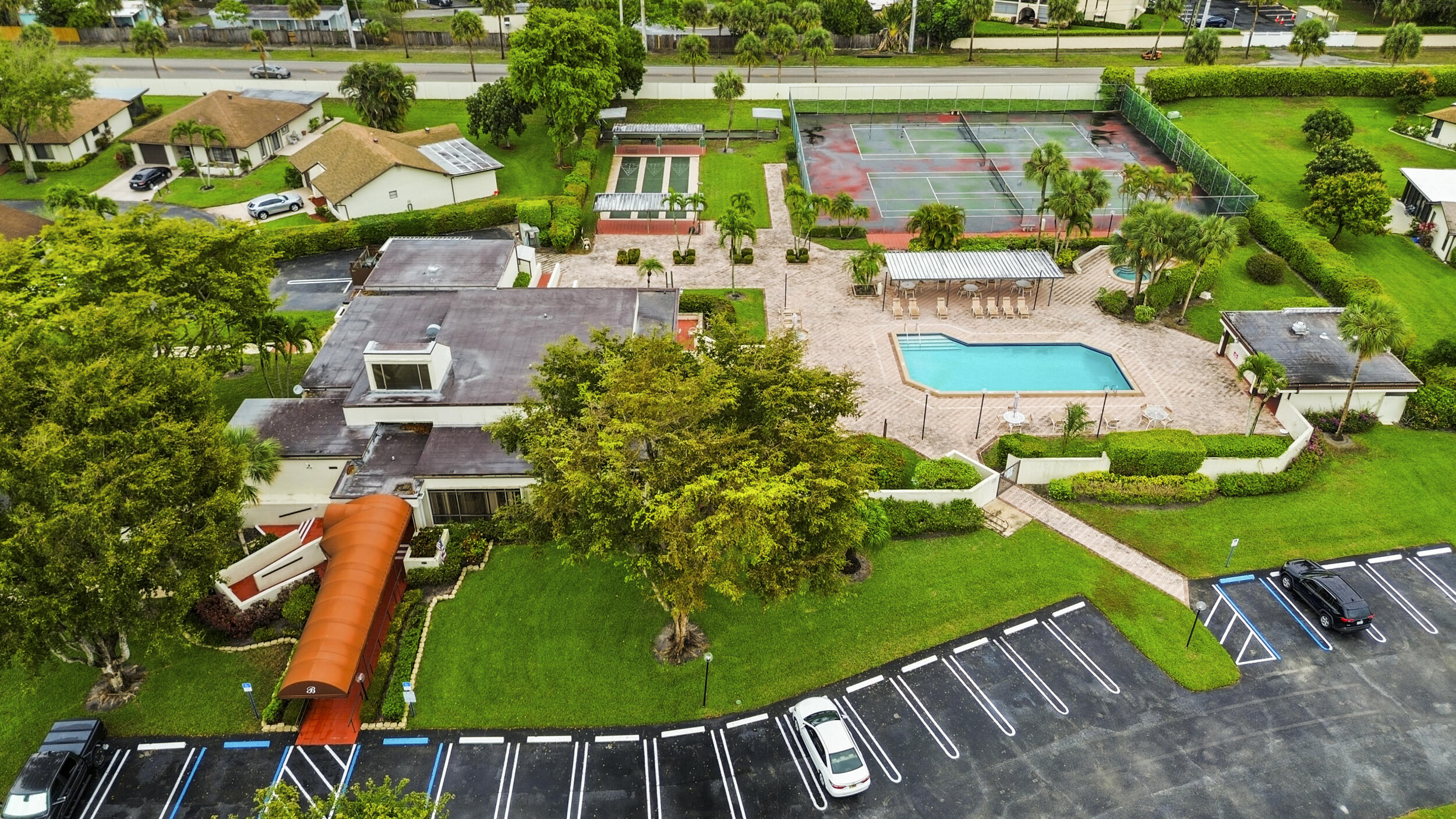 BUTTONWOOD 1 - Residential