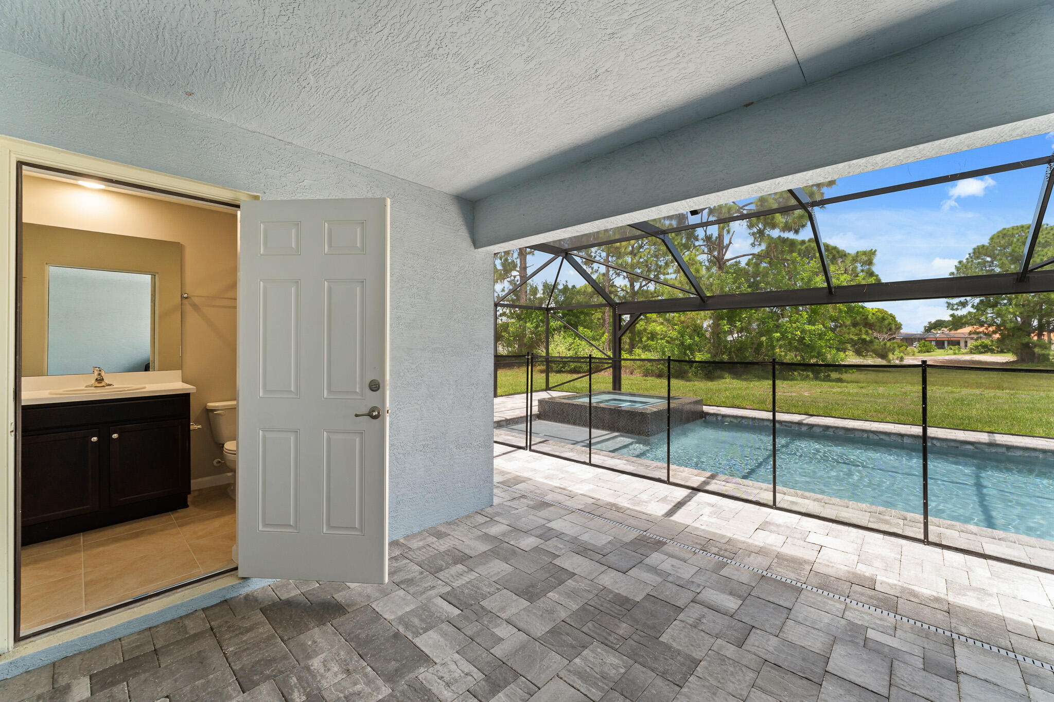 PORT ST LUCIE SECTION 46 1ST REPLAT - Residential