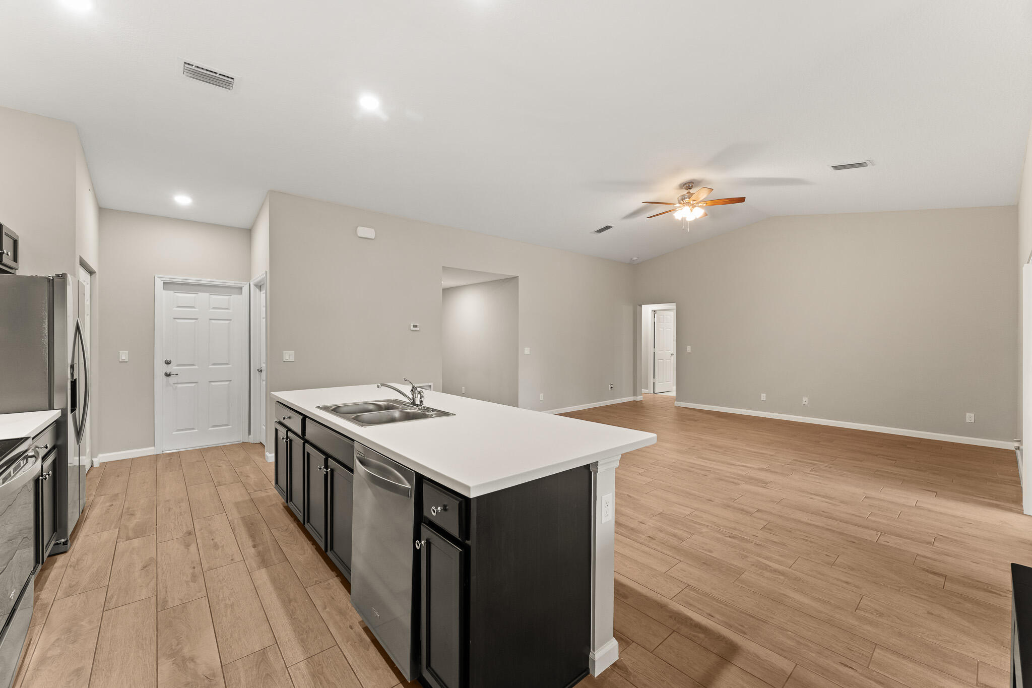 PORT ST LUCIE SECTION 46 1ST REPLAT - Residential