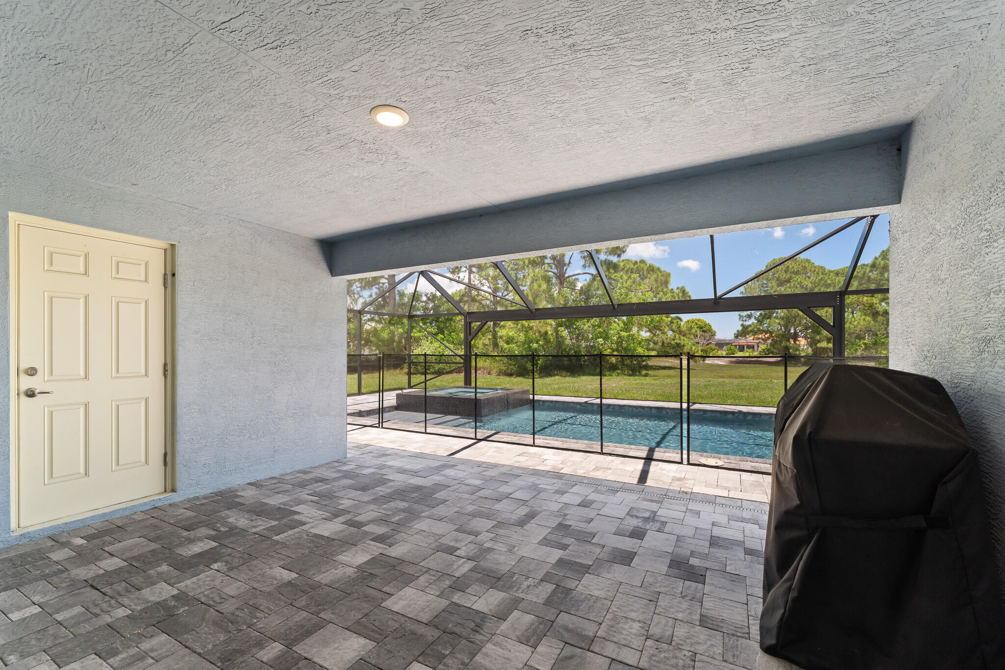 PORT ST LUCIE SECTION 46 1ST REPLAT - Residential