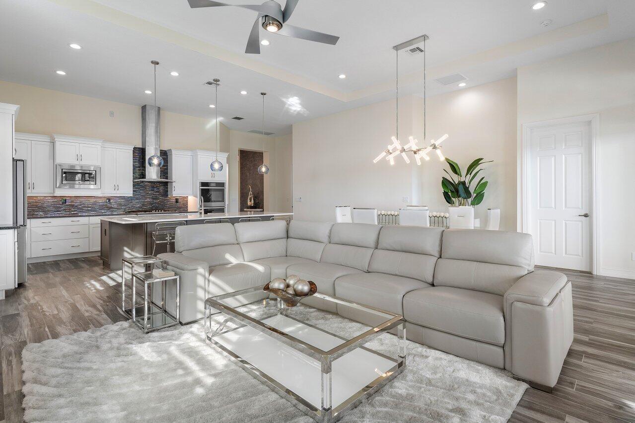 Four Seasons - Residential