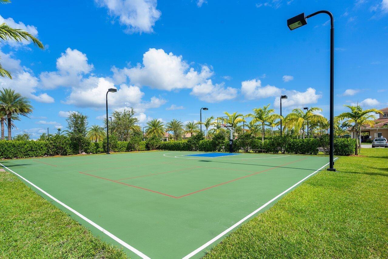 Four Seasons - Residential