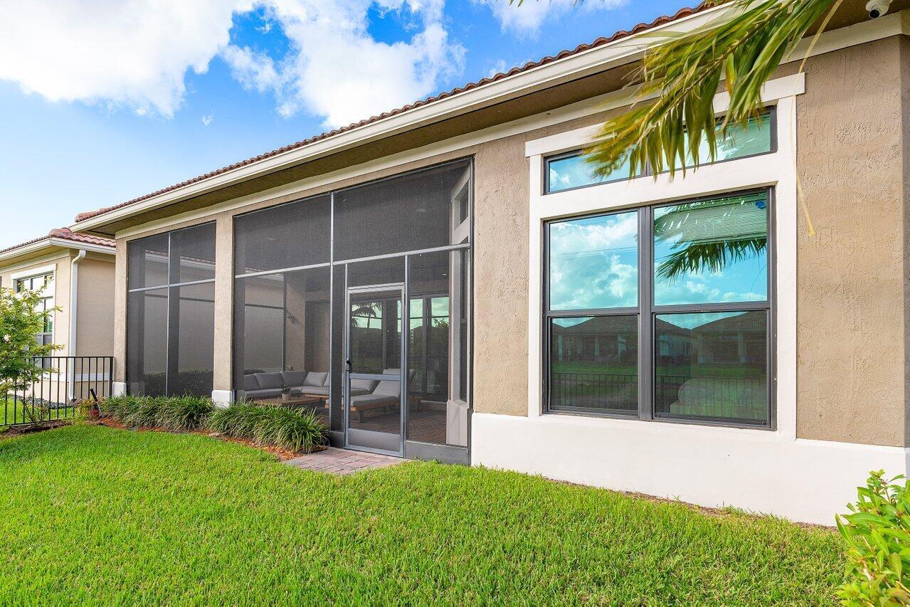 Four Seasons - Residential