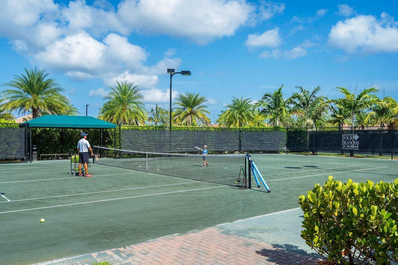 Four Seasons - Residential