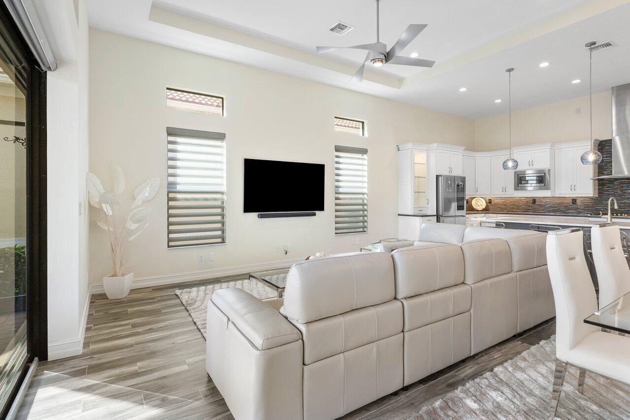 Four Seasons - Residential