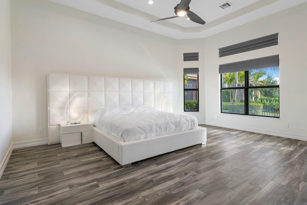 Four Seasons - Residential