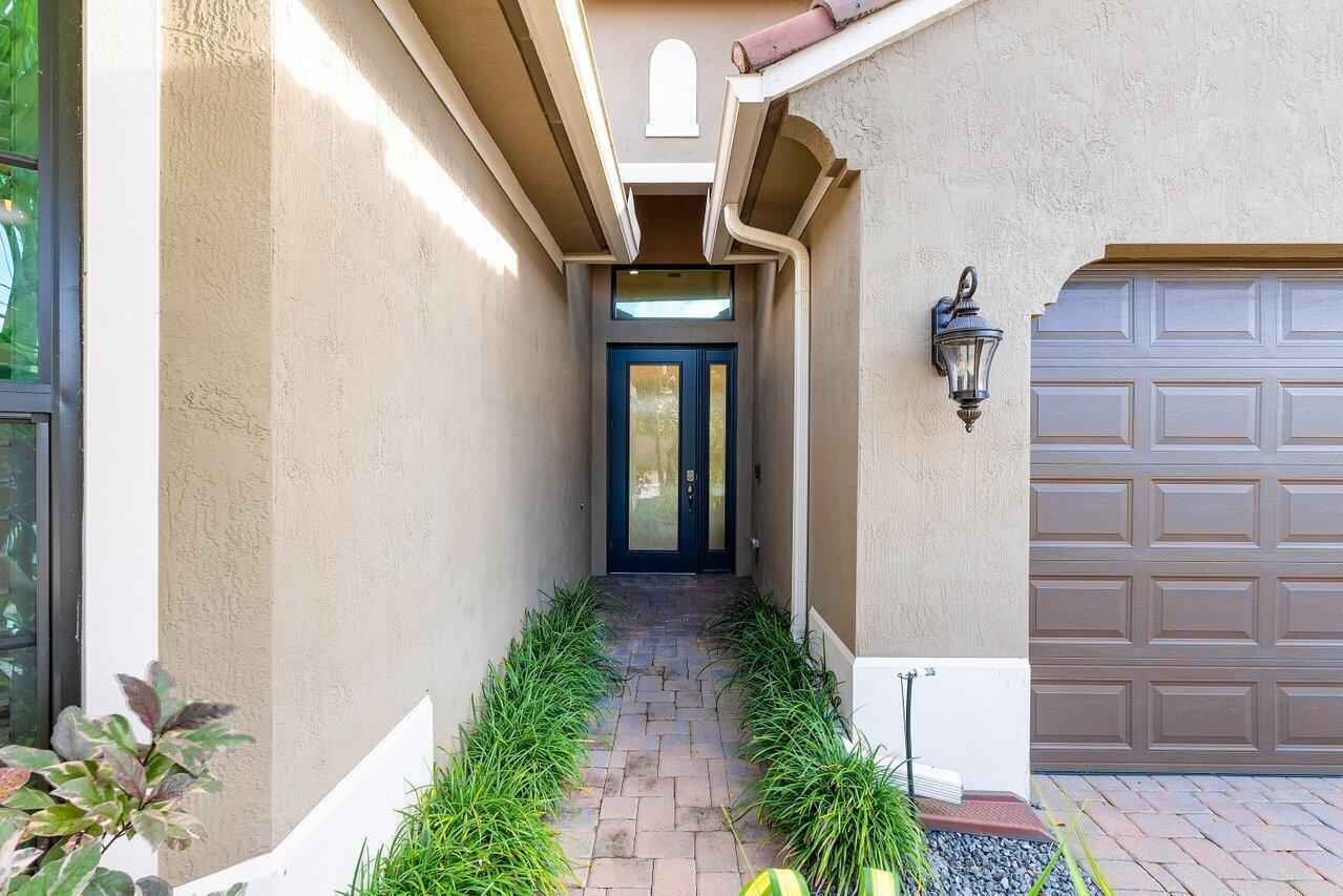 Four Seasons - Residential