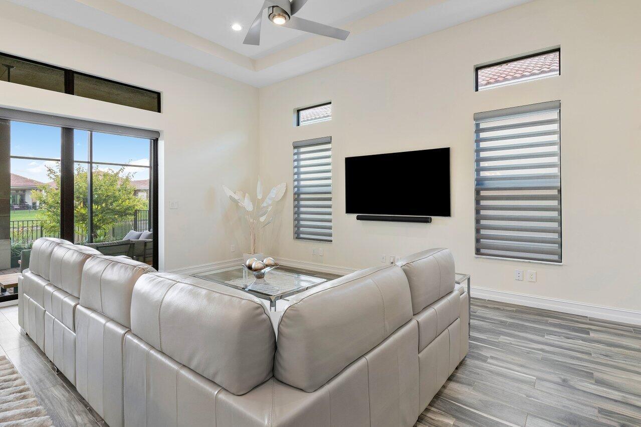 Four Seasons - Residential