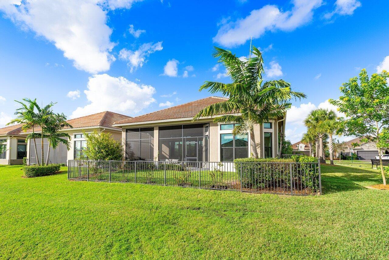 Four Seasons - Residential