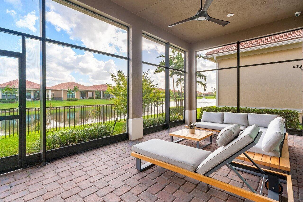 Four Seasons - Residential