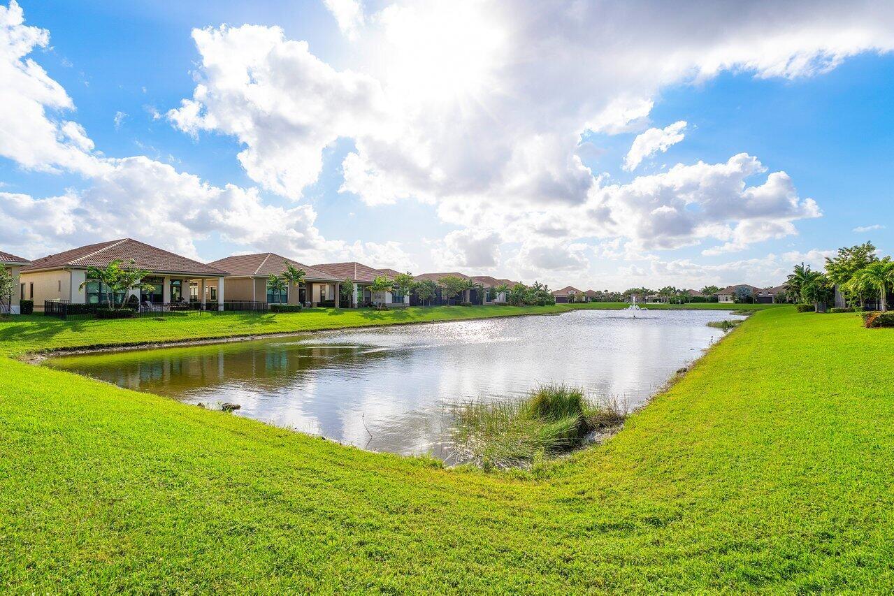 Four Seasons - Residential