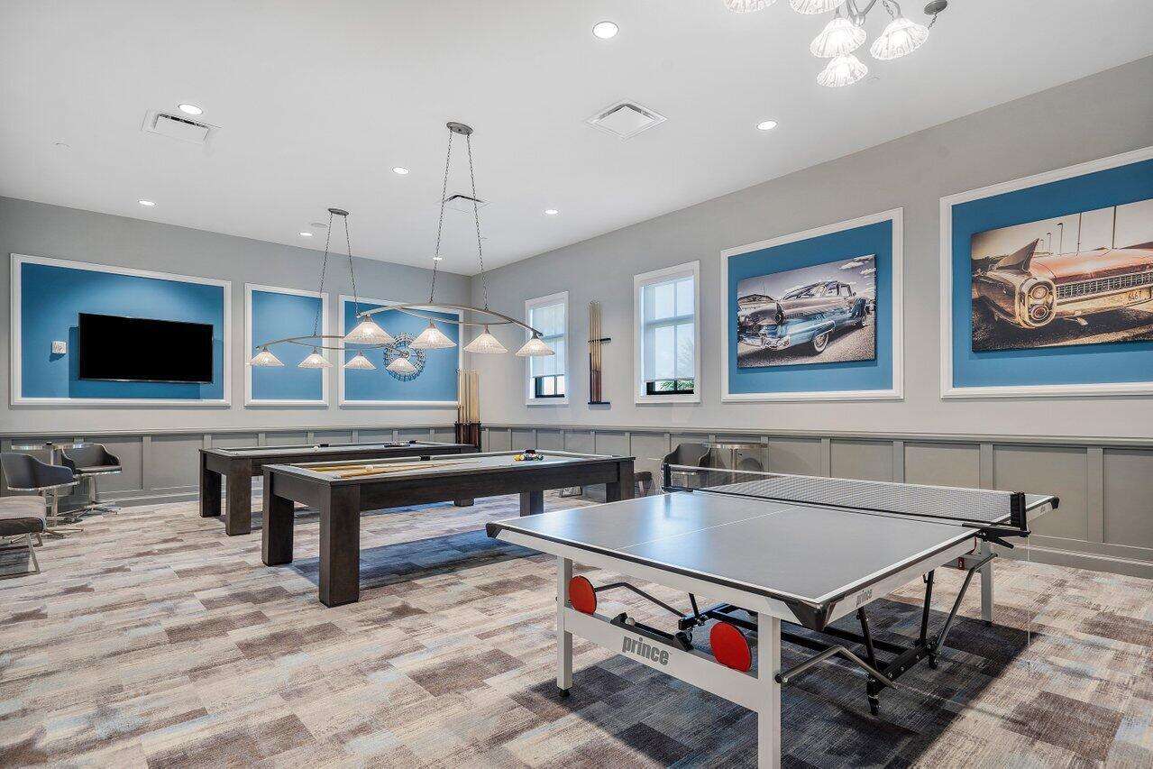 Four Seasons - Residential