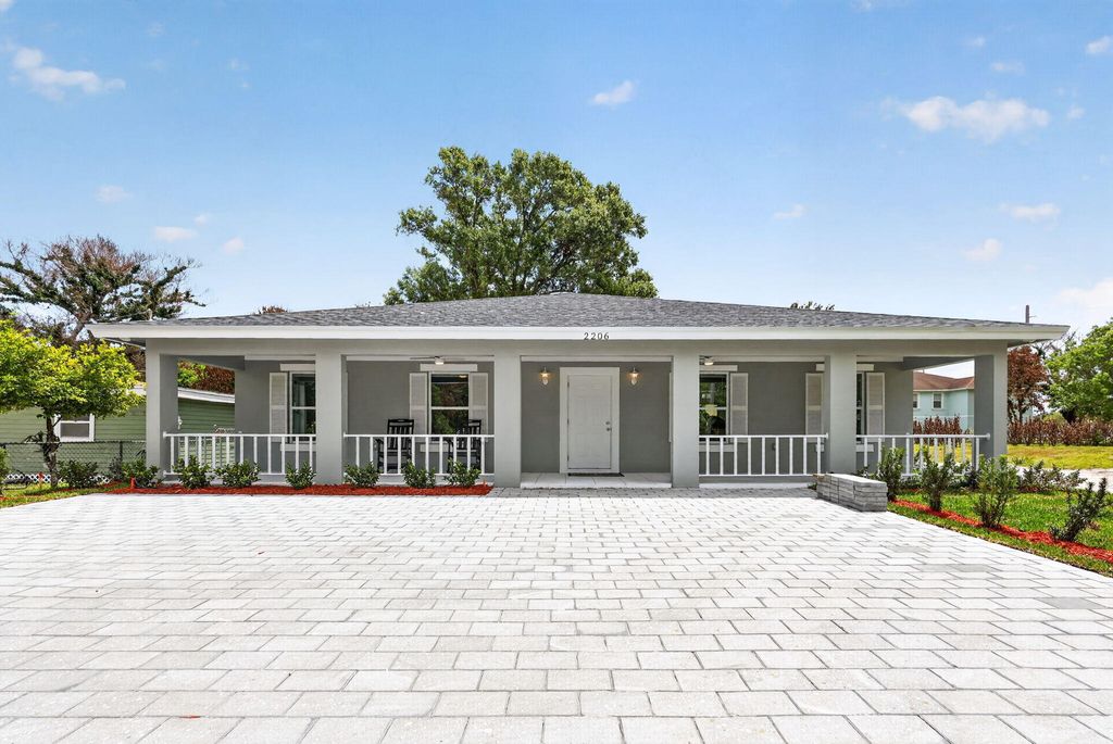 Photo of 2206 S 34th Street, Fort Pierce, FL 34947 (MLS # B26022612)