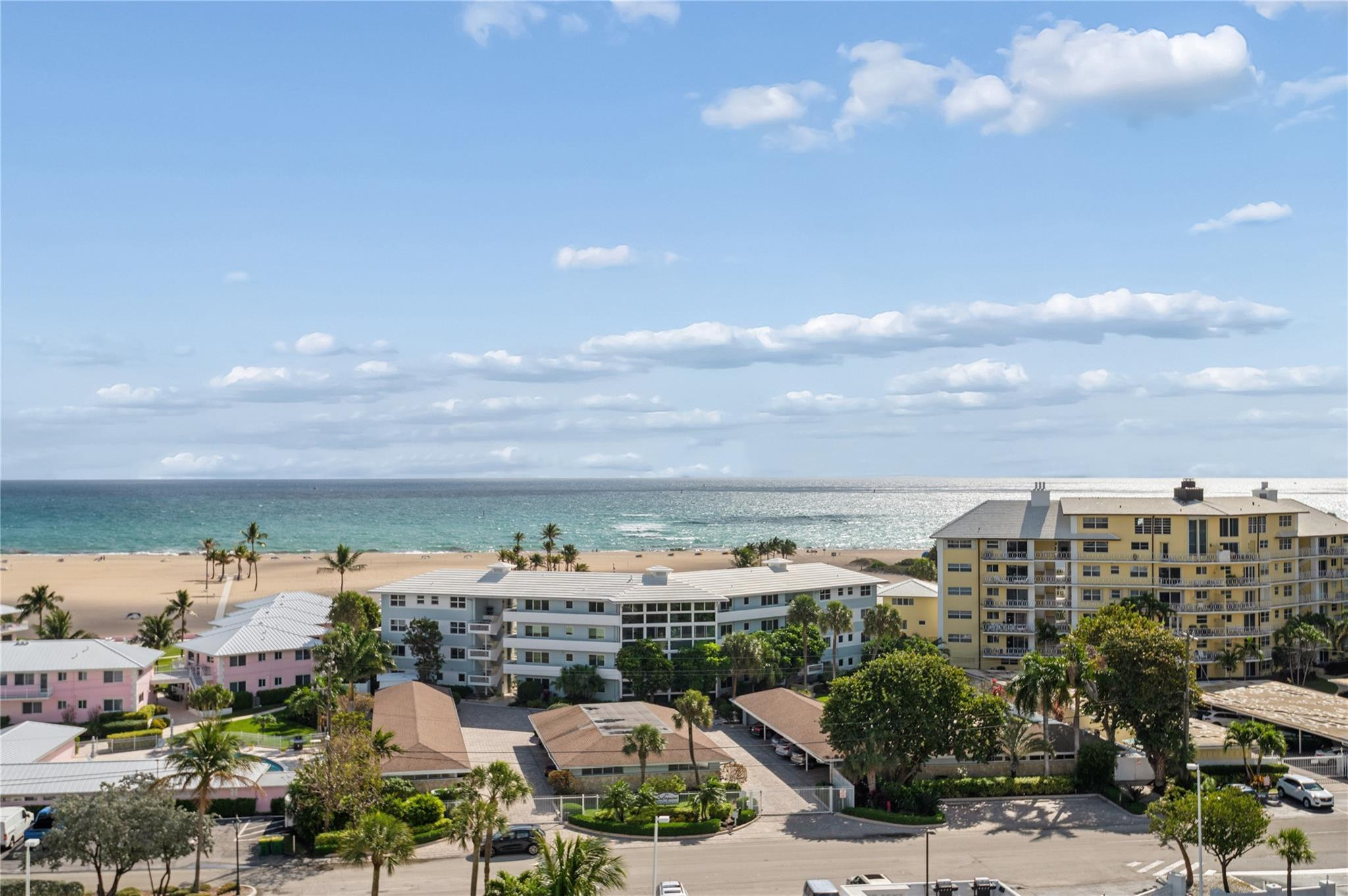 Breakwater Towers - Residential