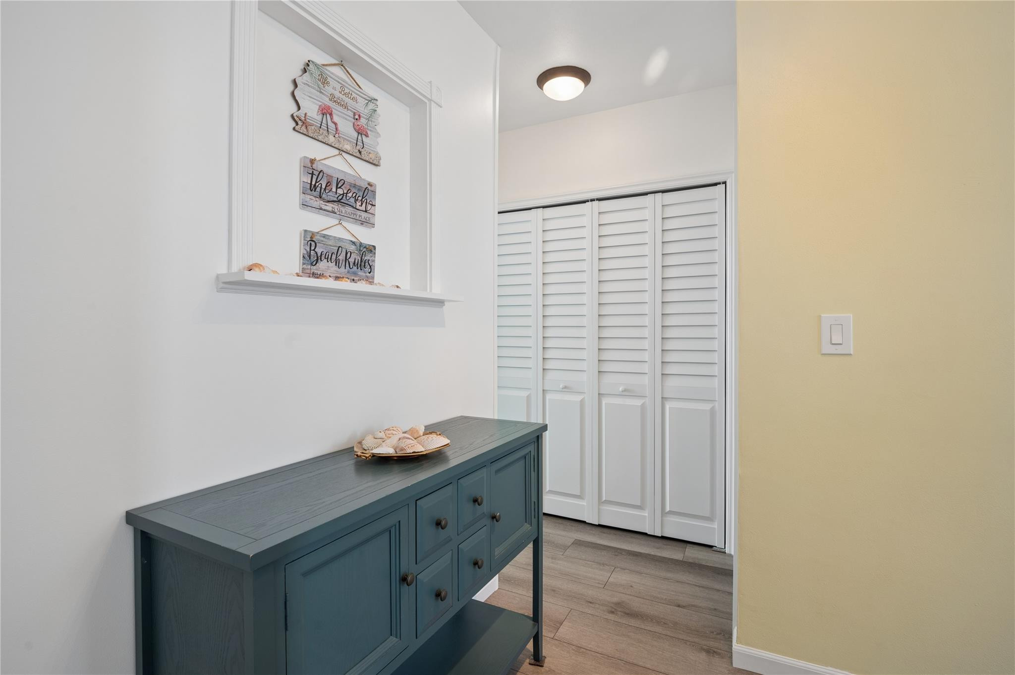 Breakwater Towers - Residential