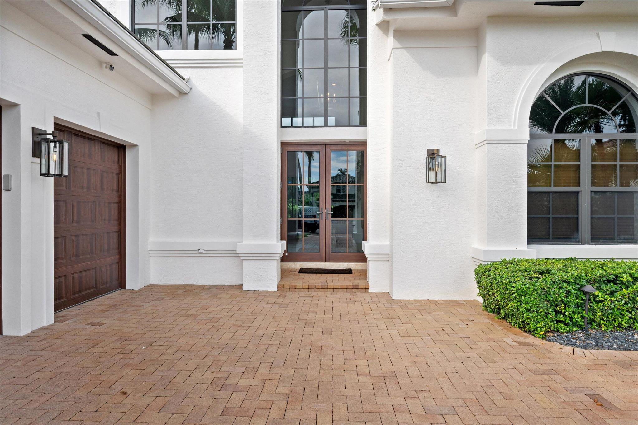 BENT CYPRESS - Residential