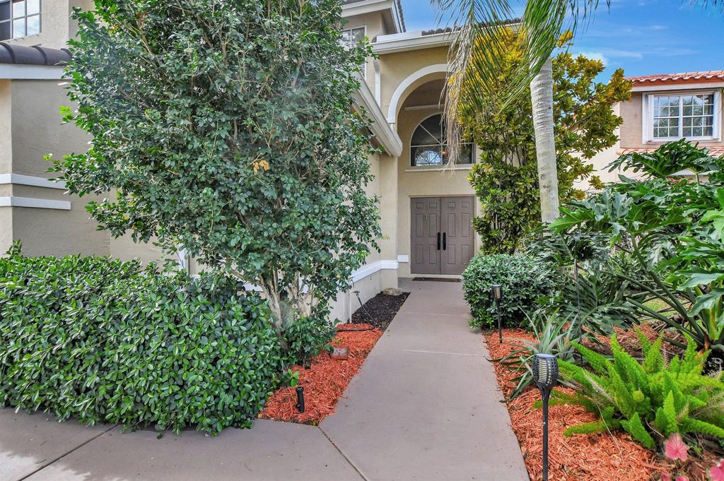 Photo of 11097 Harbour Springs Circle, Boca Raton, FL 33428 (MLS # R10942312)