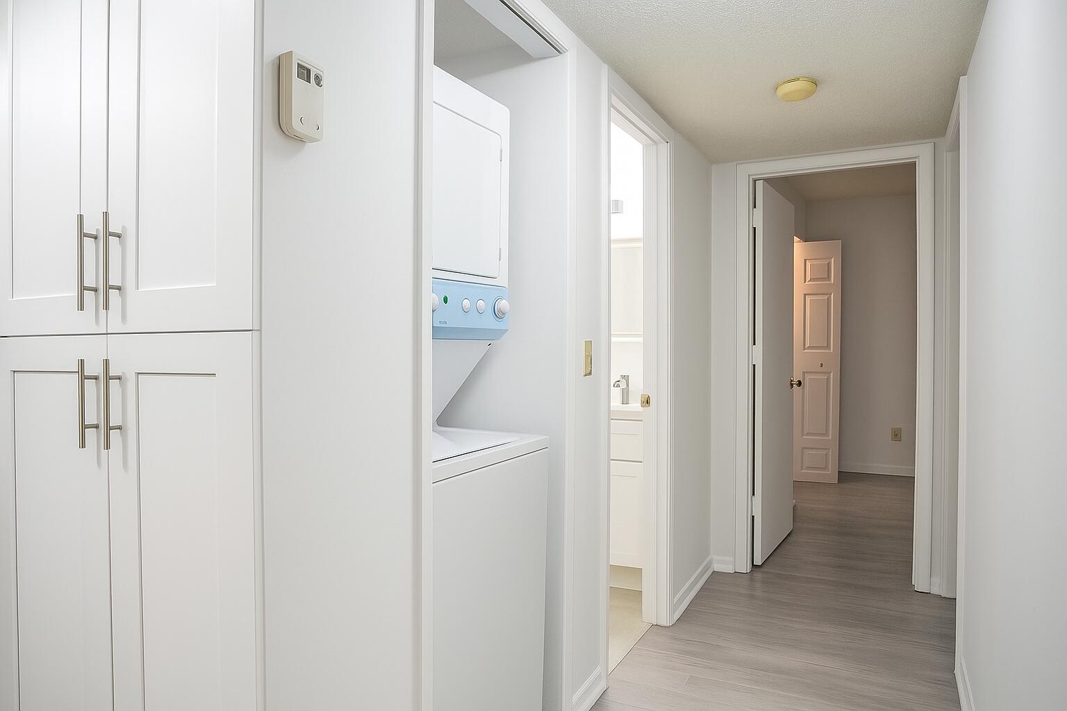 CHARTER CLUB OF PALM BEAC - Residential Lease