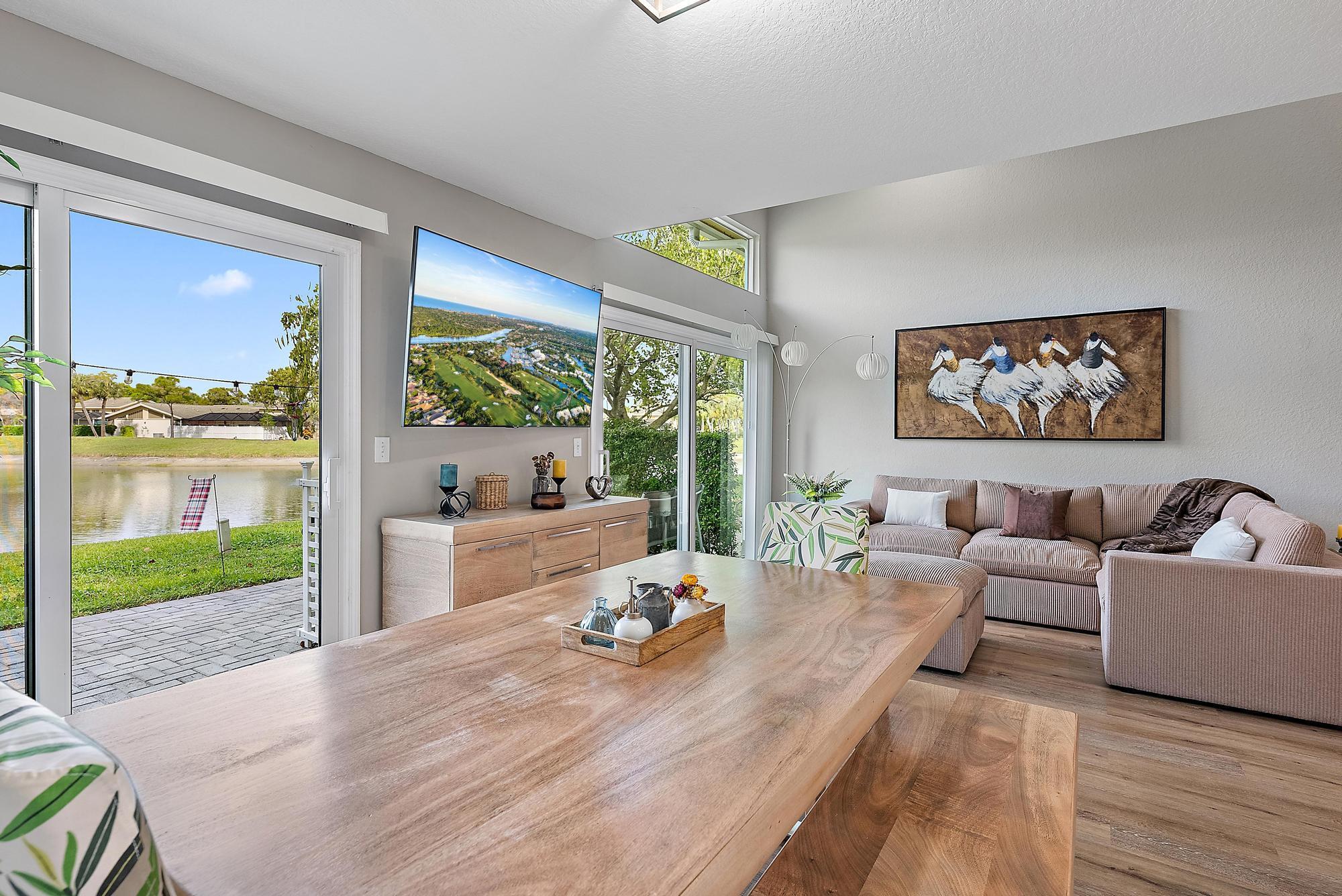 WESTWOOD LAKES 4 WESTWOOD GARDENS - Residential