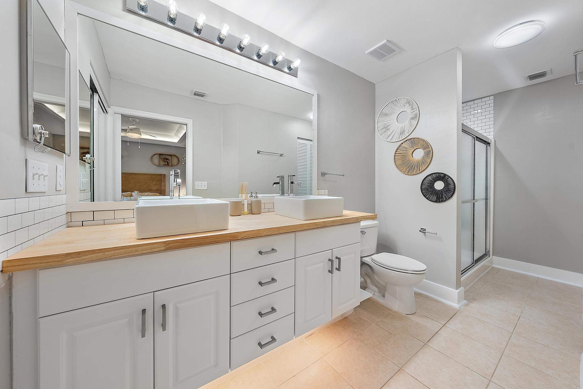 WESTWOOD LAKES 4 WESTWOOD GARDENS - Residential