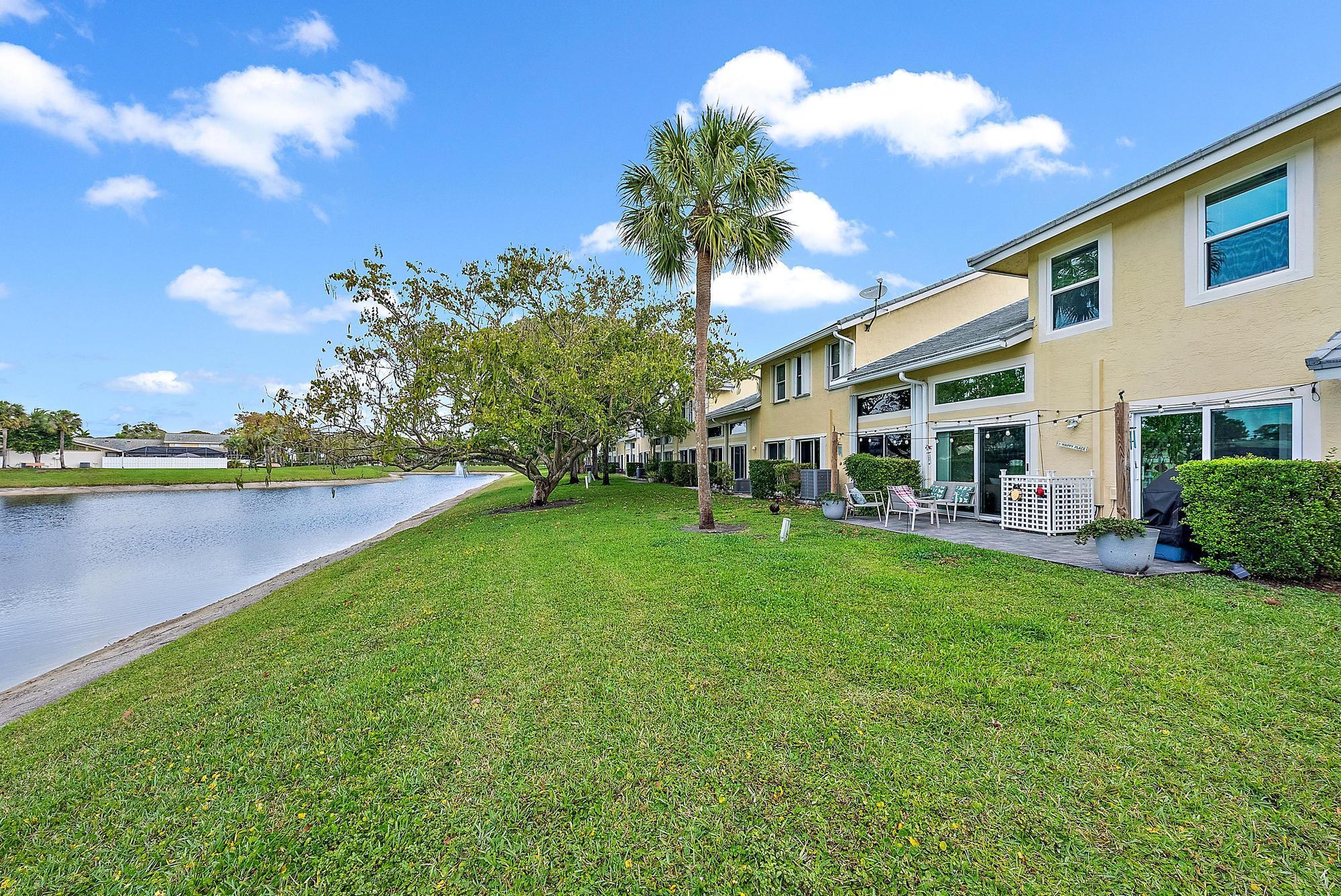 WESTWOOD LAKES 4 WESTWOOD GARDENS - Residential