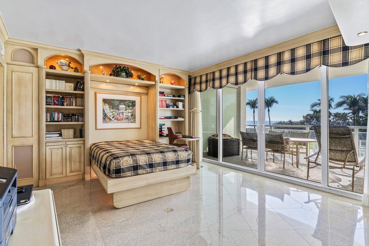 HAMILTON HOUSE CONDO - Residential