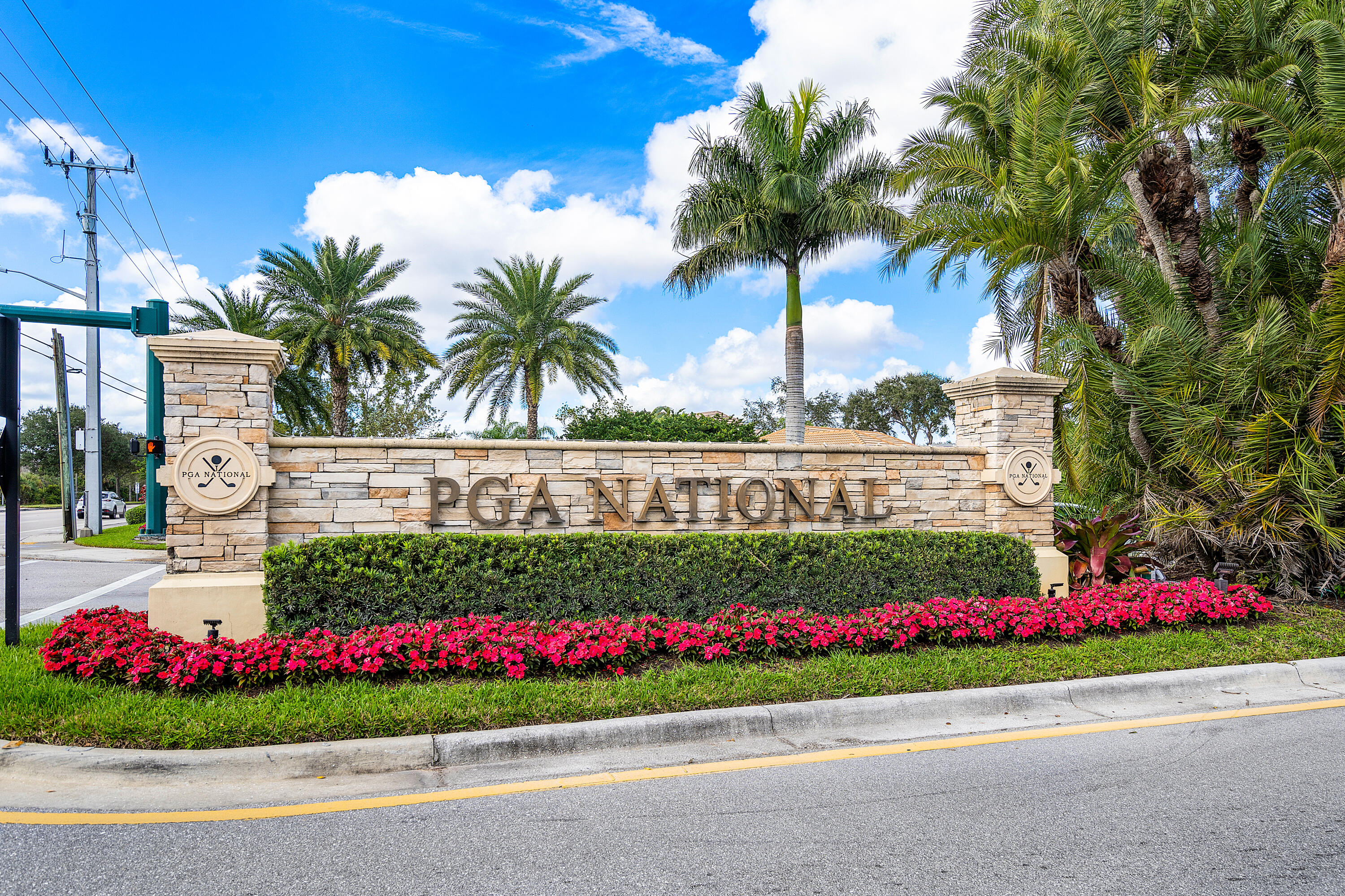 CANTERBURY AT PGA NATIONAL - Residential