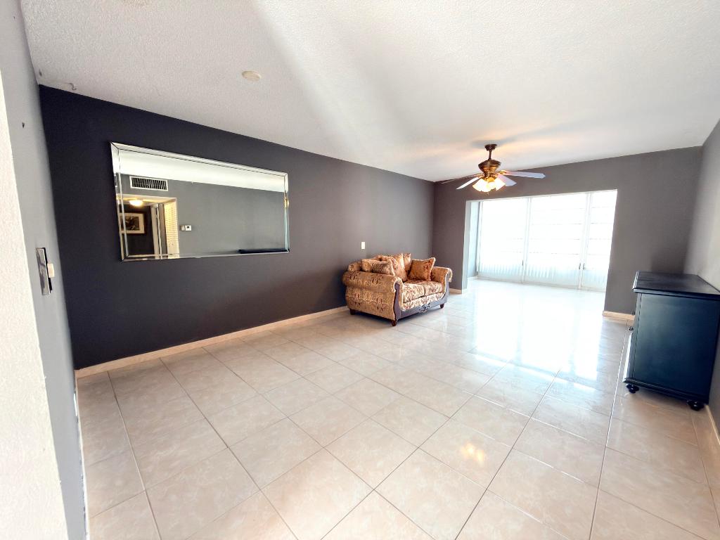 HAWAIIAN GARDENS - Residential