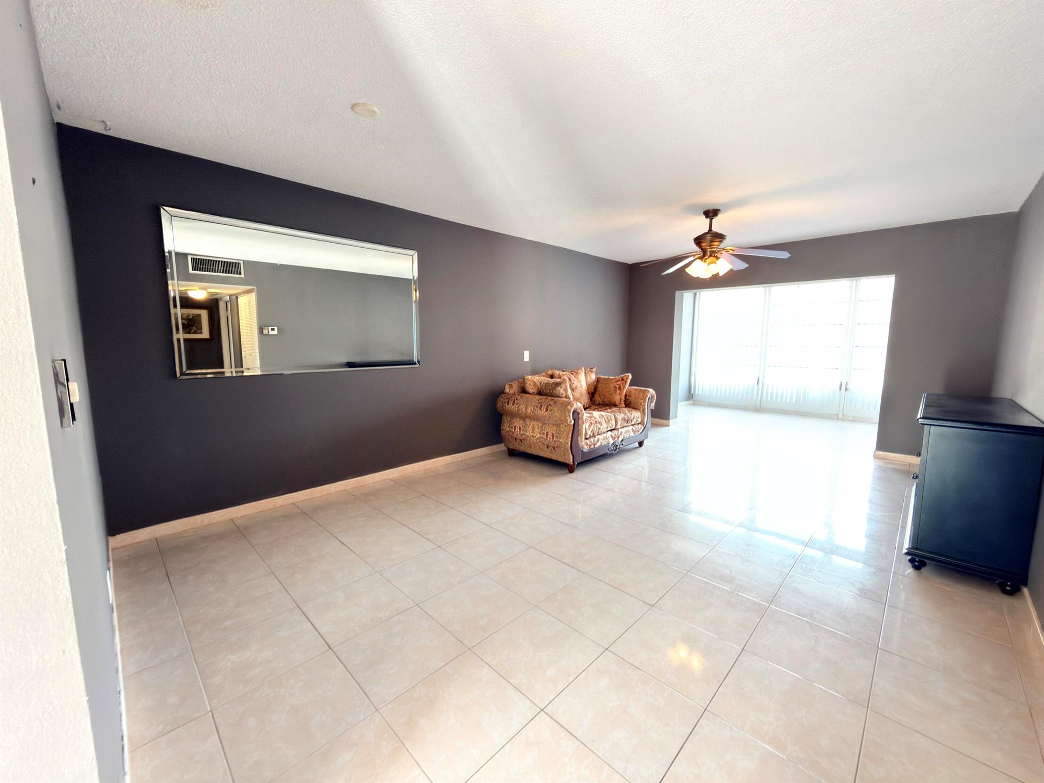 HAWAIIAN GARDENS - Residential