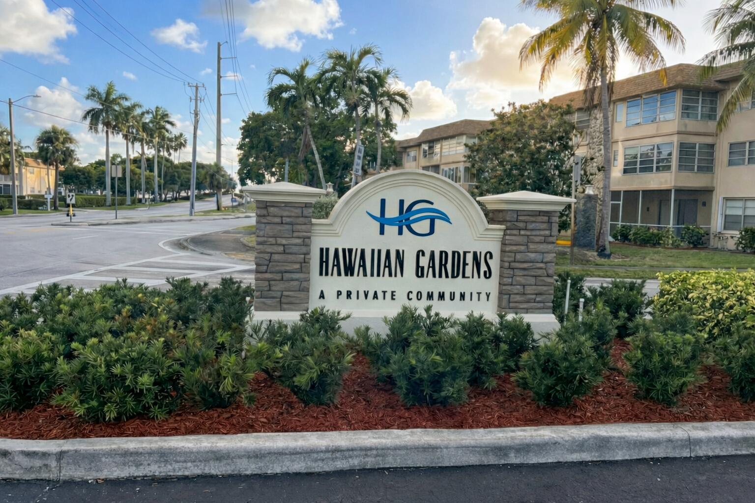 HAWAIIAN GARDENS - Residential