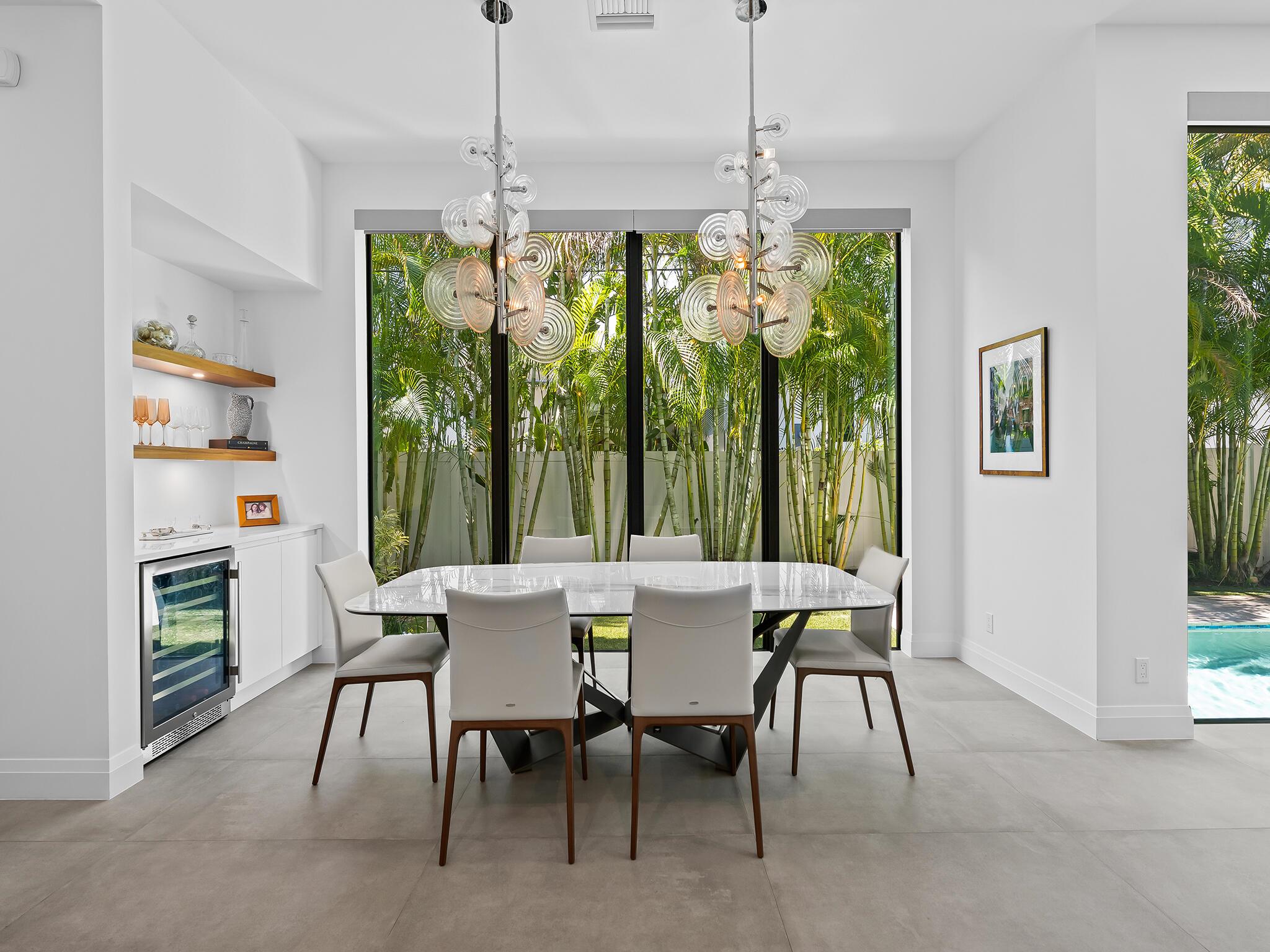 KENMONT FIRST ADD - Residential