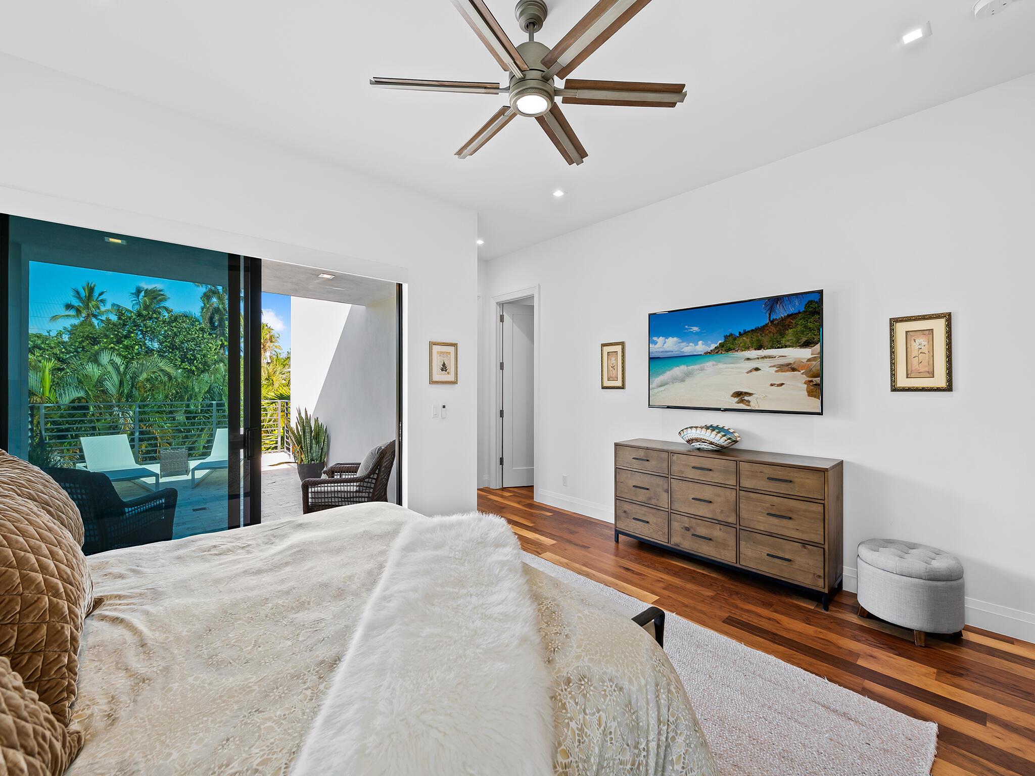 KENMONT FIRST ADD - Residential