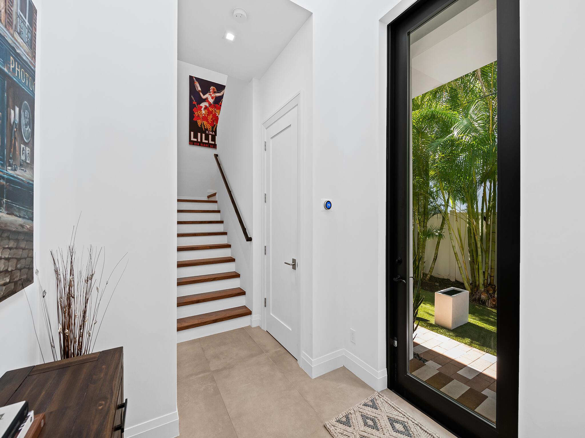 KENMONT FIRST ADD - Residential