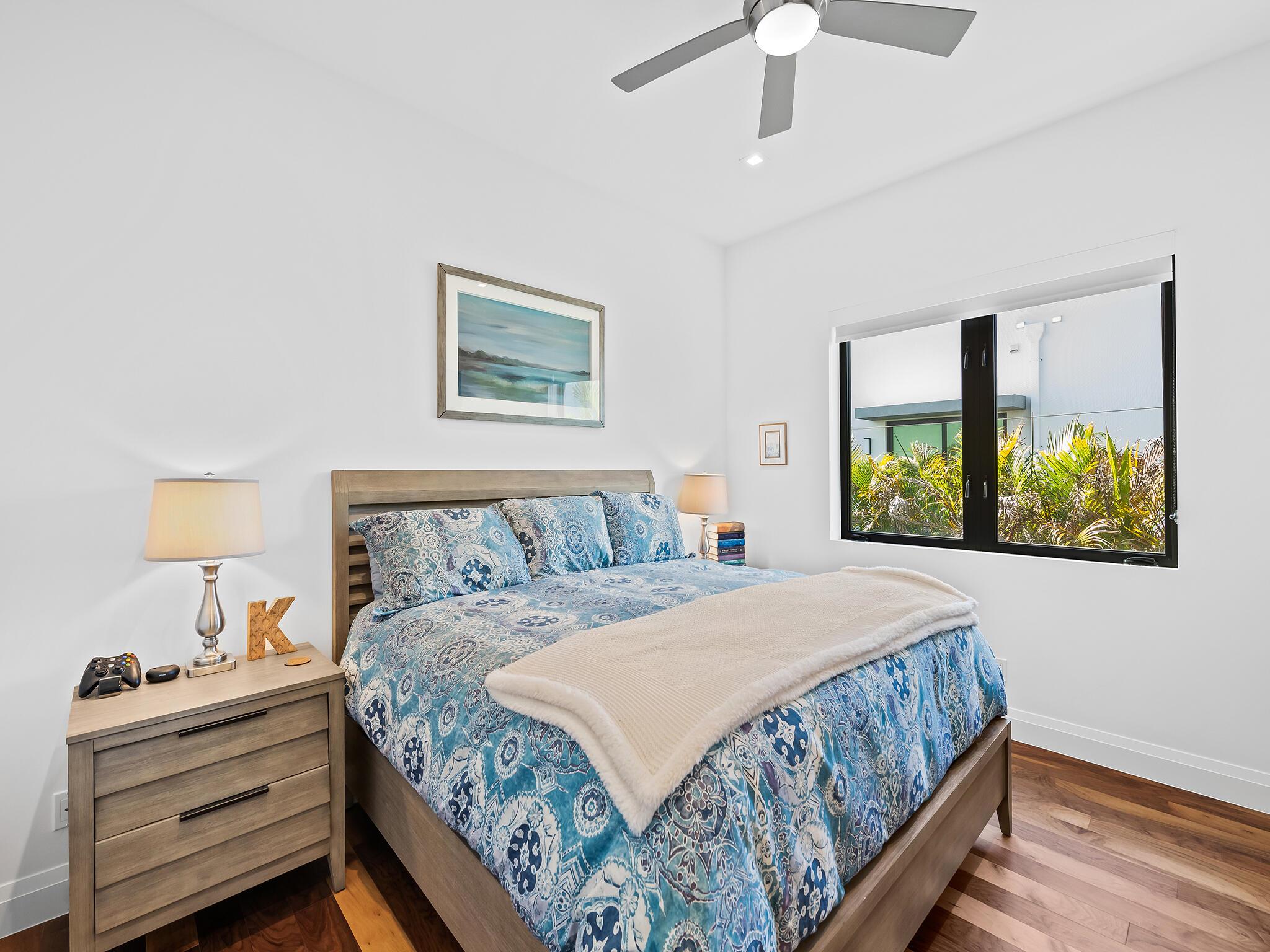 KENMONT FIRST ADD - Residential