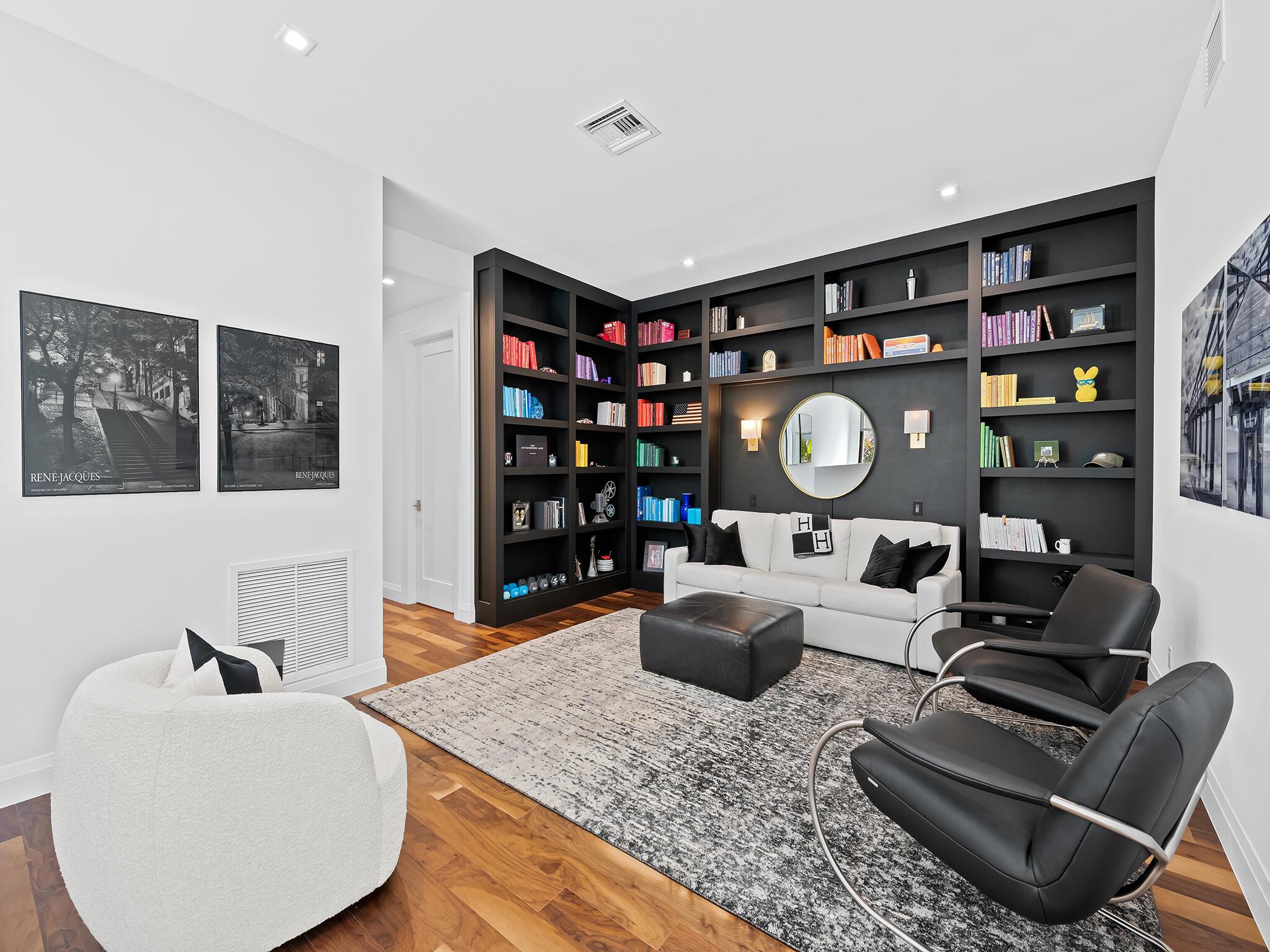 KENMONT FIRST ADD - Residential