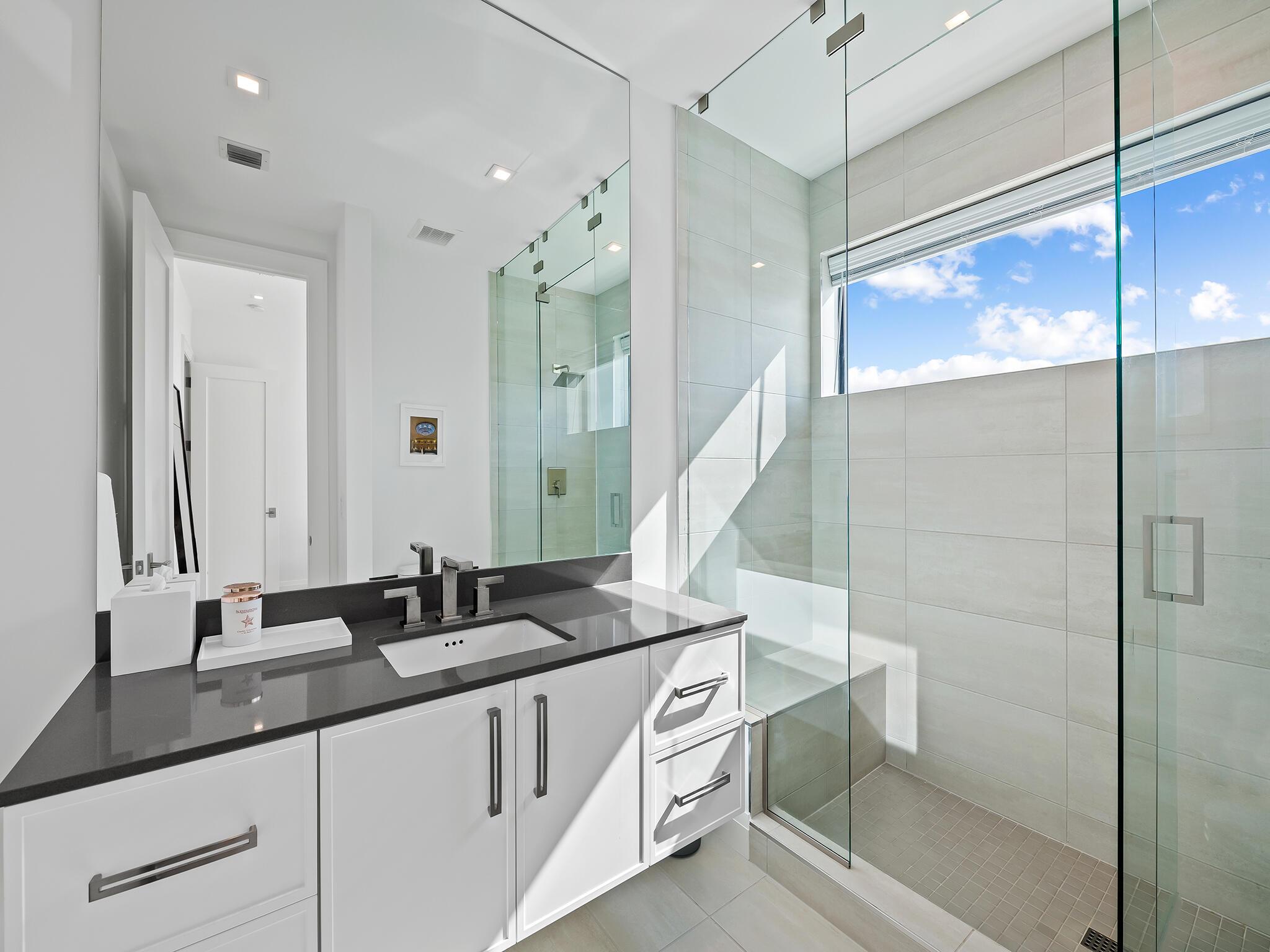 KENMONT FIRST ADD - Residential