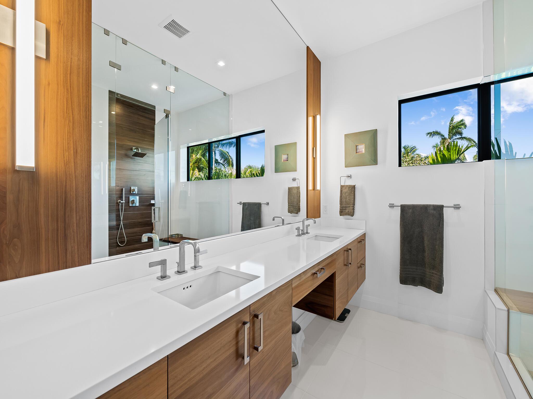 KENMONT FIRST ADD - Residential