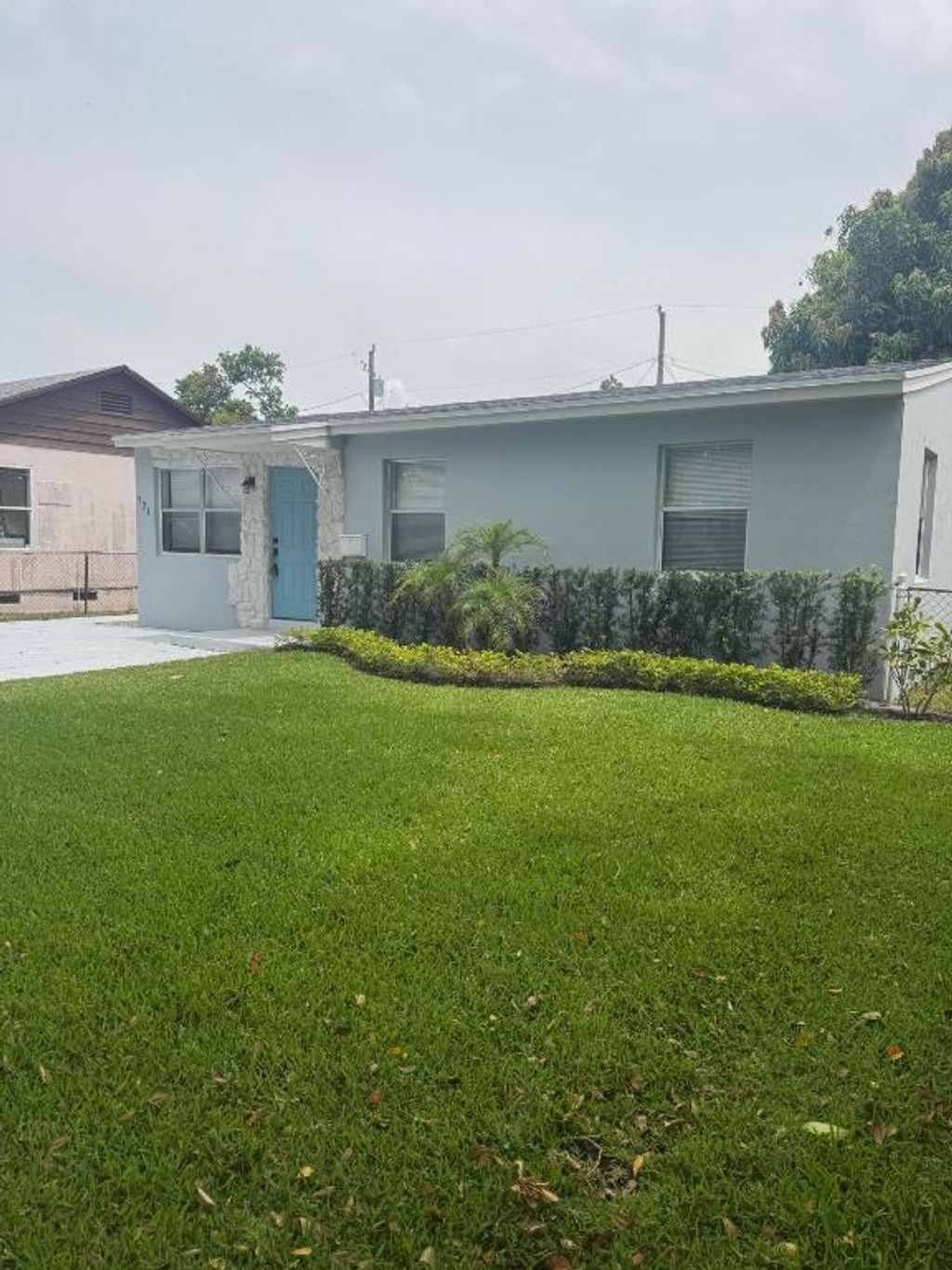 Photo of 721 Nathan Hale Road, West Palm Beach, FL 33405 (MLS # R11152019)