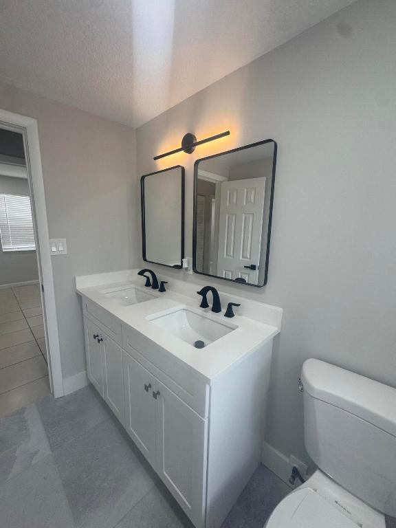 HILLSIDE PARK - Residential Lease