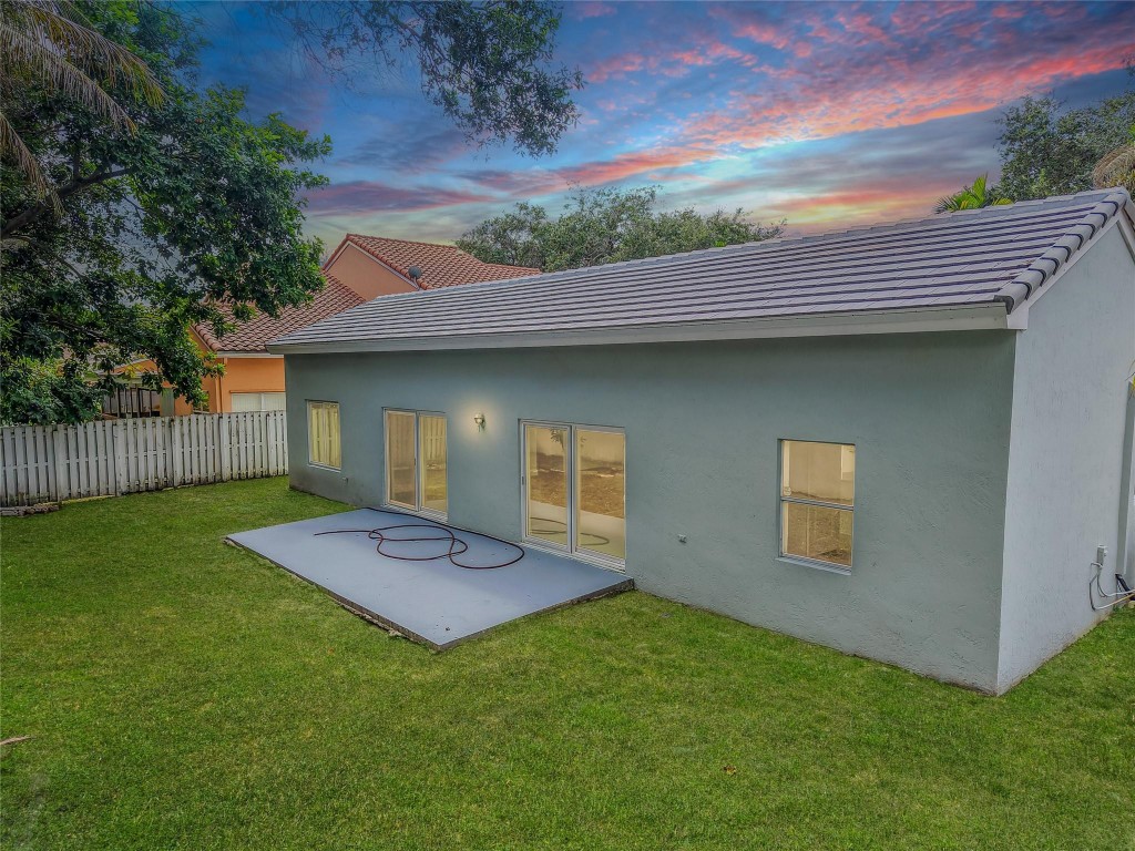 Flamingo Estates 150-6 B - Residential