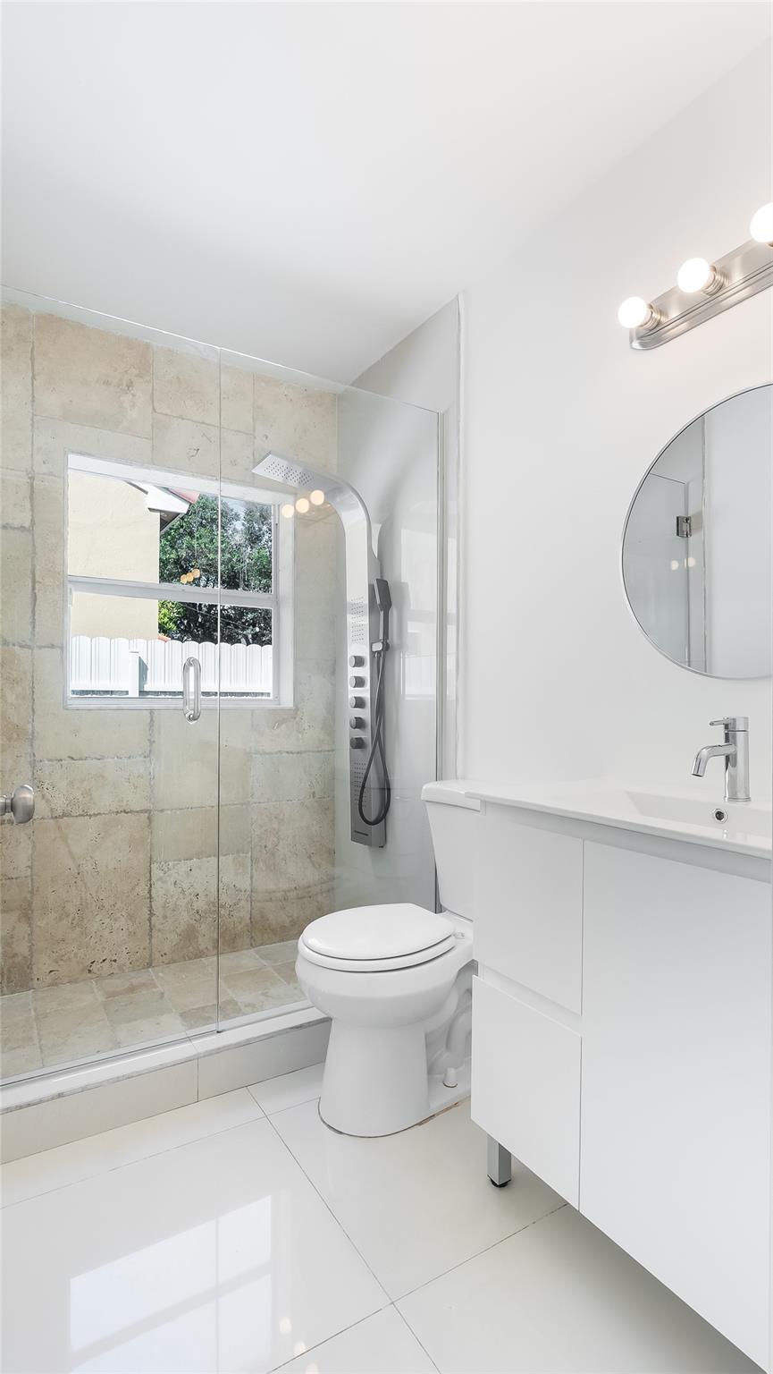 Flamingo Estates 150-6 B - Residential