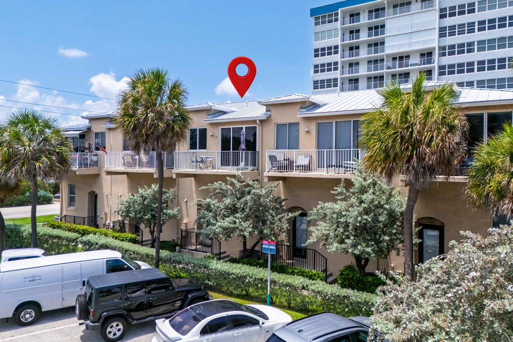 Photo of 836 SE 20TH Avenue SE, Deerfield Beach, FL 33441 (MLS # B26056581)