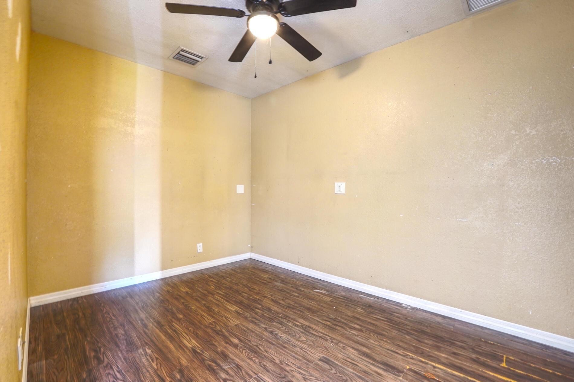 LOXAHATCHEE GROVES - Residential