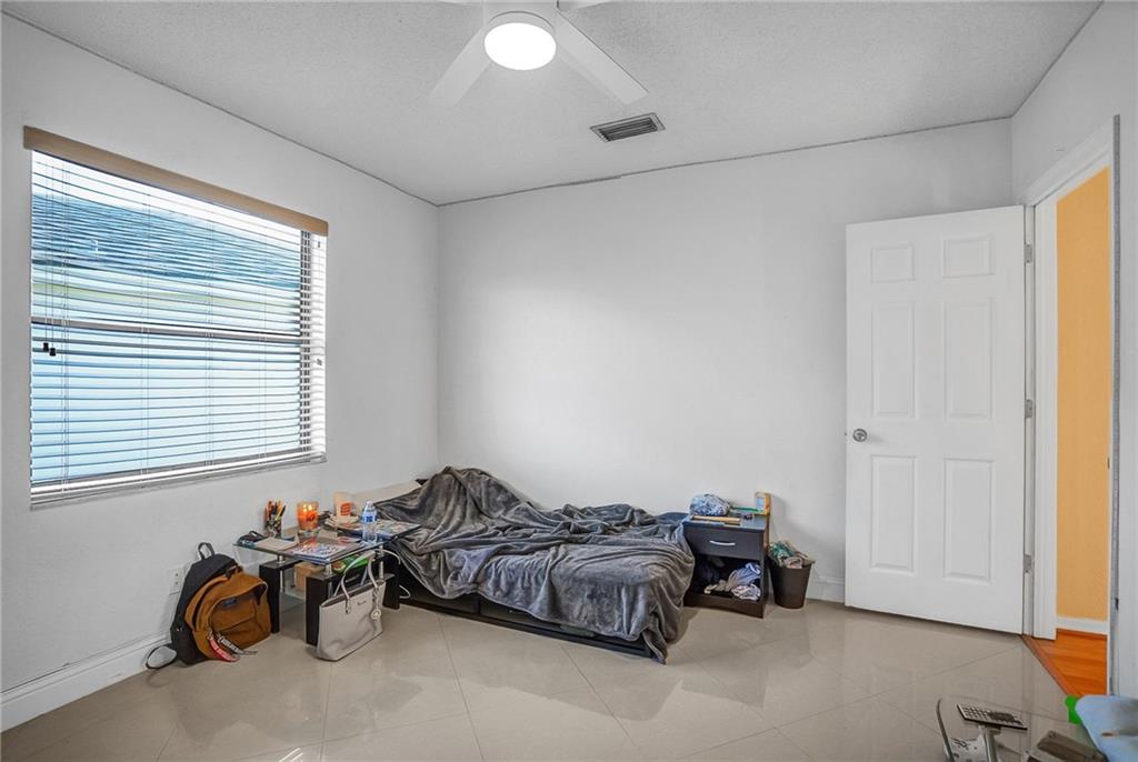 Country Club Village 110- - Residential