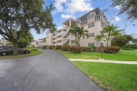 Tiny photo for 3475 Broken Woods Drive #102, Coral Springs, FL 33065 (MLS # B26006934)
